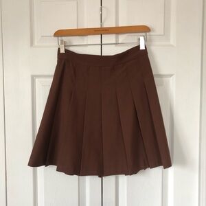 Aritzia Sunday Best Olive Pleated Mini Skirt in Cognac Size 4